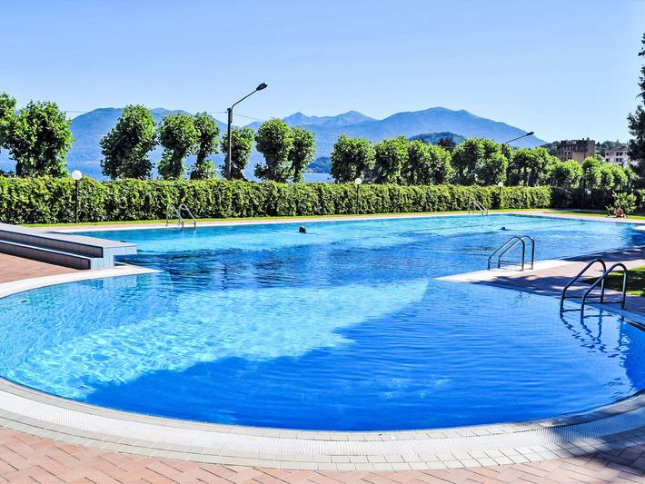 Gîte pour 4 personnes, avec balcon et jardin ainsi que vue sur le lac et bassin pour enfant à Porto Valtravaglia - 3