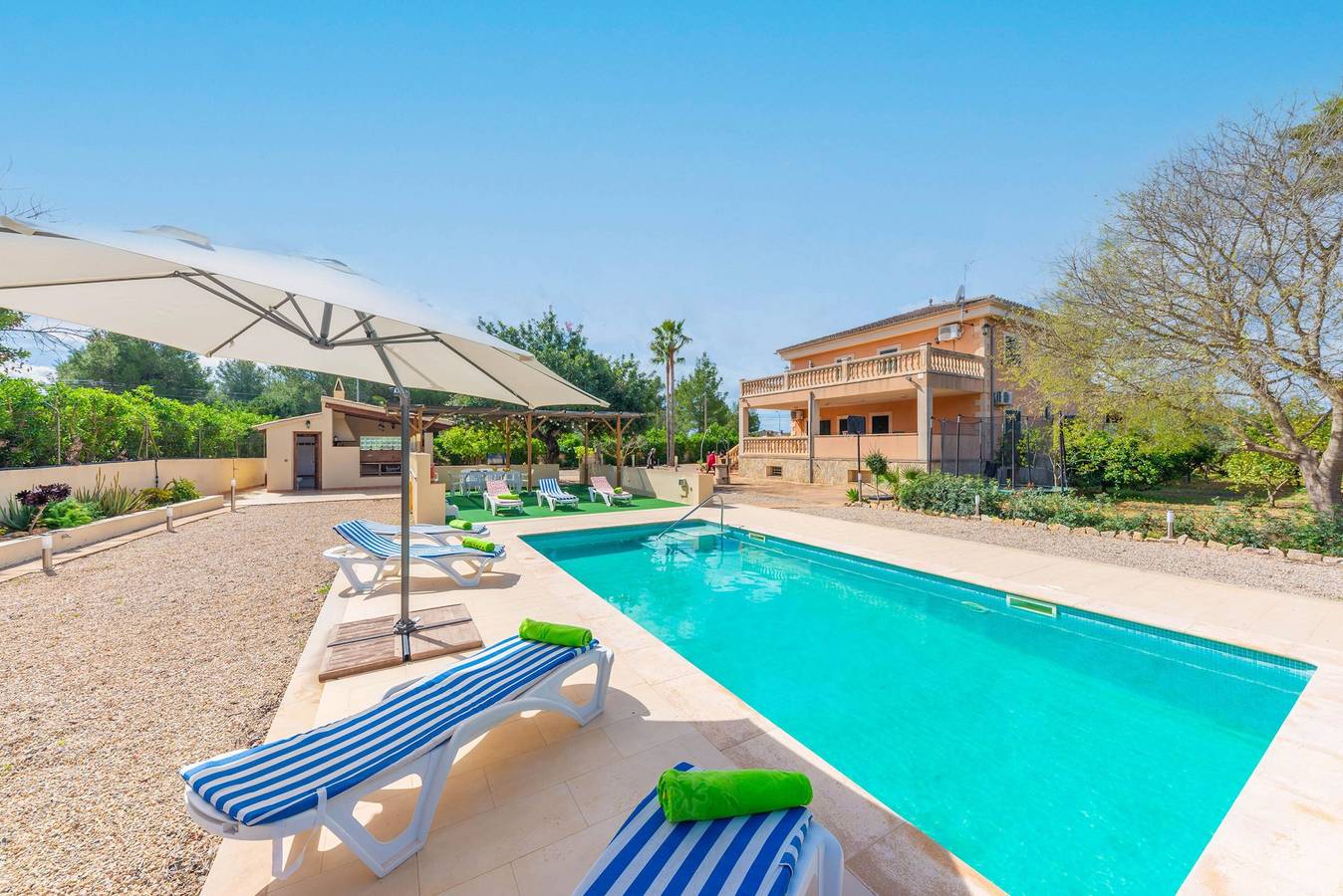 Es Garroveret - Fabulous estate with private pool and free Wifi in Es Garrovers, Marratxí