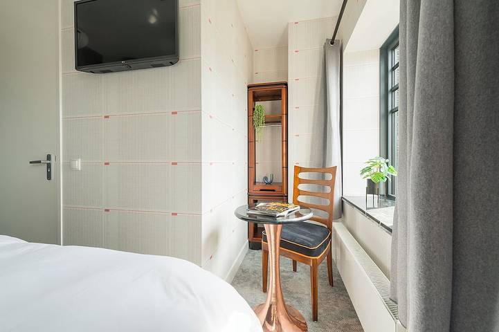 Ganze Wohnung, Einzigartiges Apartment mit privater Küche und Badezimmer. in Tilburg, Nordbrabant