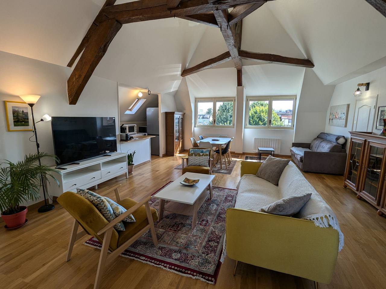 Apartamento entero, Casa del Canal en Montargis: Encanto, Jardines y Cultura in Montargis, Región de Montargis