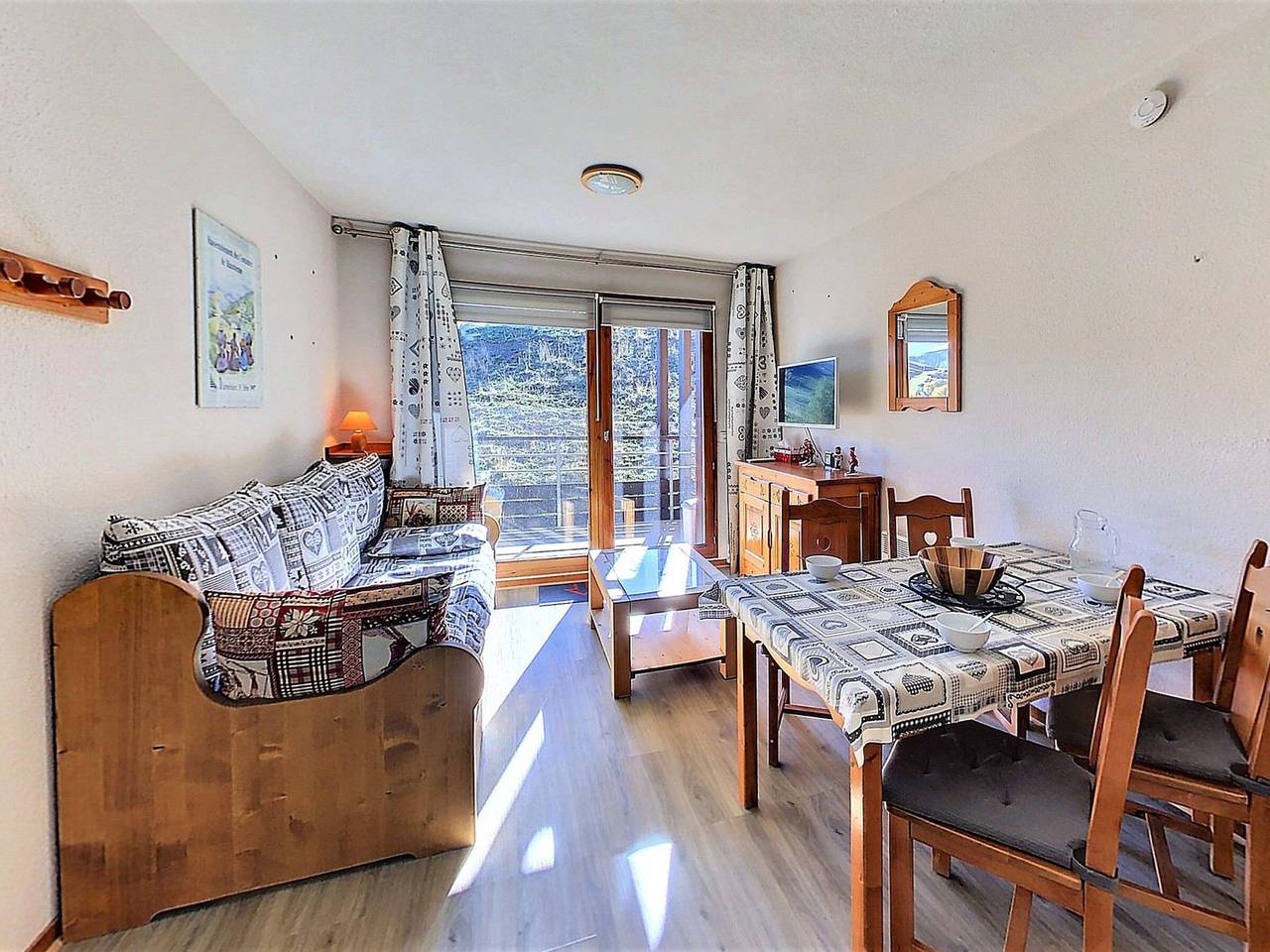 Appartement entier, Appartement T3 tout confort pour 6 pers, accès piscine in Le Corbier, Villarembert