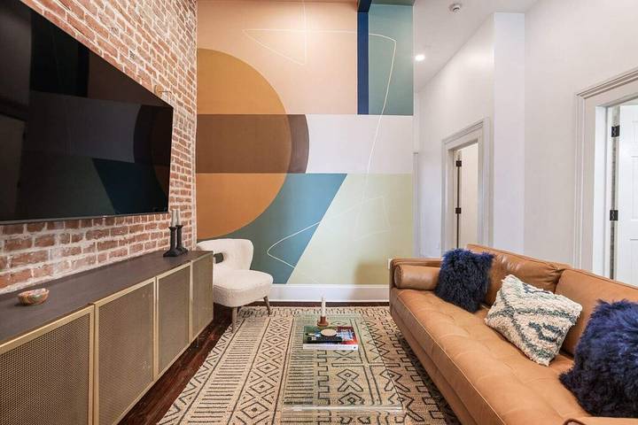 Bed and breakfast for 8 people, with balcony in New Orleans