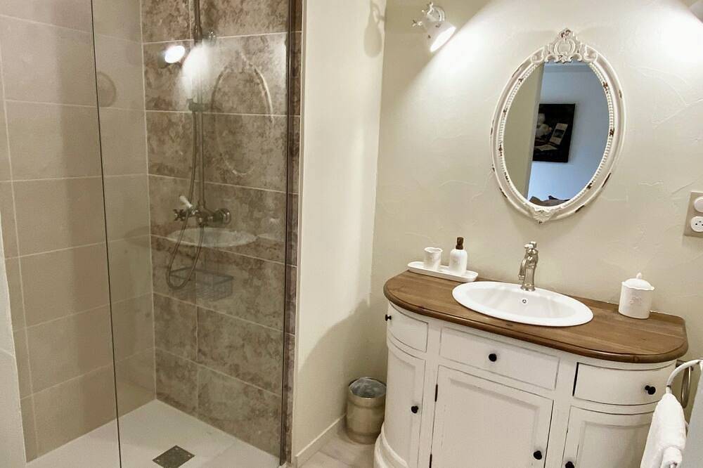 Appartement entier, Studio chic et cosy dans un hameau du Périgord noir, proche Hautefort/Montignac in Saint-Rabier, Périgord Noir