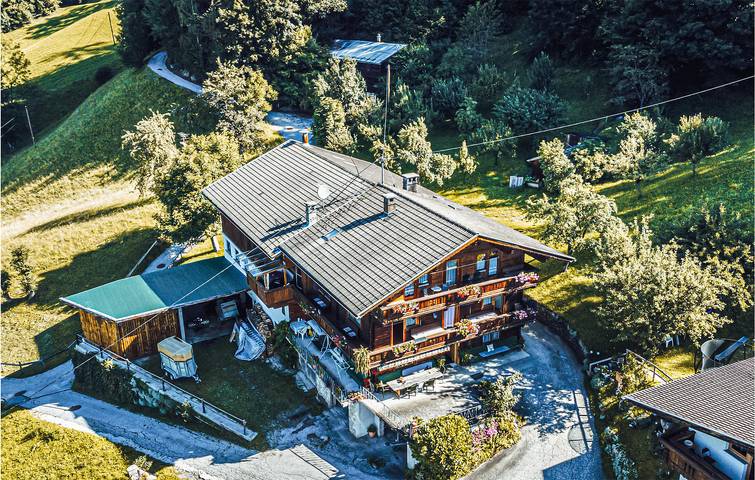 Ferienhaus für 10 Personen, mit Garten im Zillertal - 2