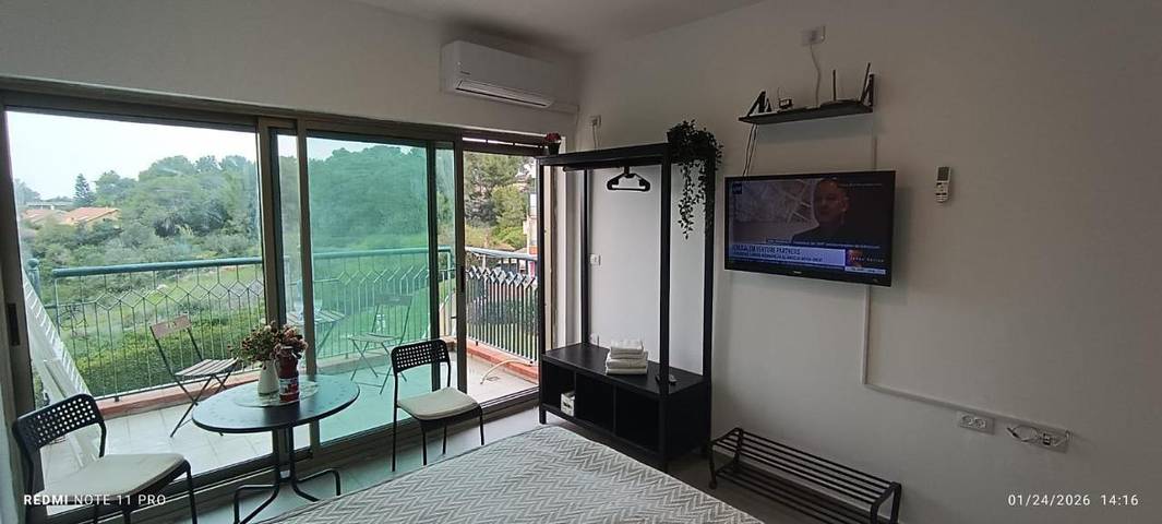 Appartement de vacances pour 2 personnes, avec vue ainsi que jardin et piscine