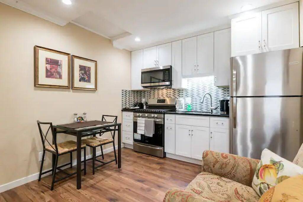 Ganze Wohnung, Comfortable Studio in a Woodside Plaza in Redwood City, Silicon Valley