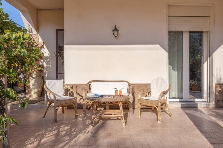 Casa vacanza per 6 persone, con Balcone e Giardino a Carini