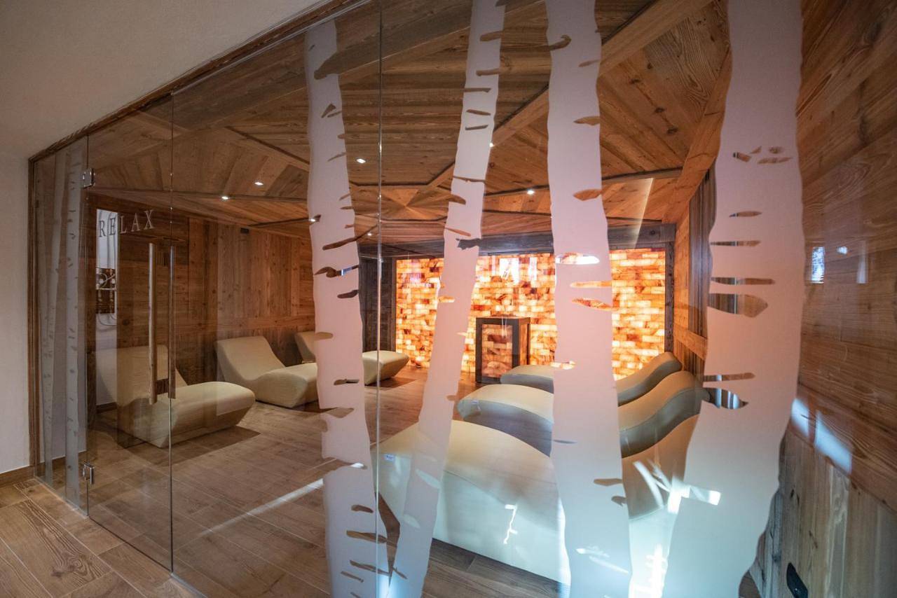 Hotel La Rouja in Champoluc, Alpi Pennine