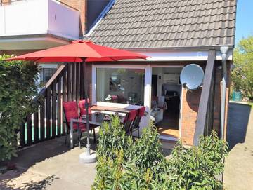 Ferienwohnung für 5 Personen, mit Terrasse und Garten in Ostfriesland