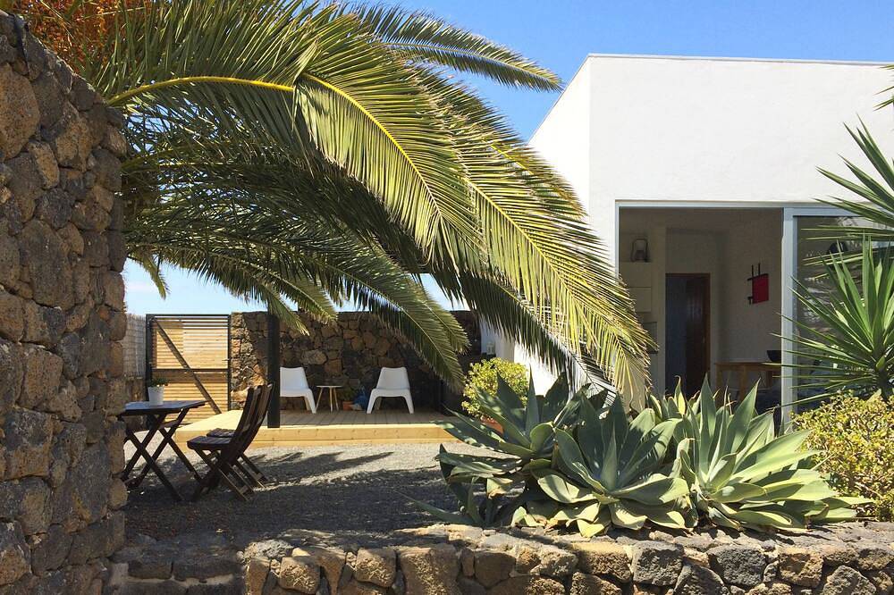 Modern Bungalow in Lajares, La Oliva