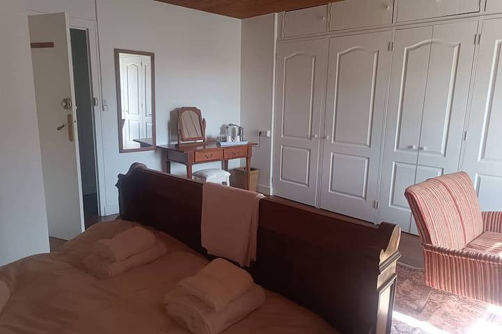 Chambre d’hôte pour 9 personnes à Chef-Boutonne - 3