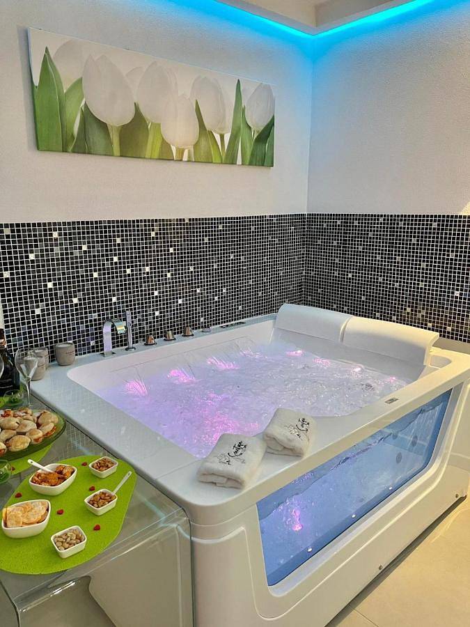 Location de vacances pour 2 personnes, avec jacuzzi et sauna à Cosenza - 4