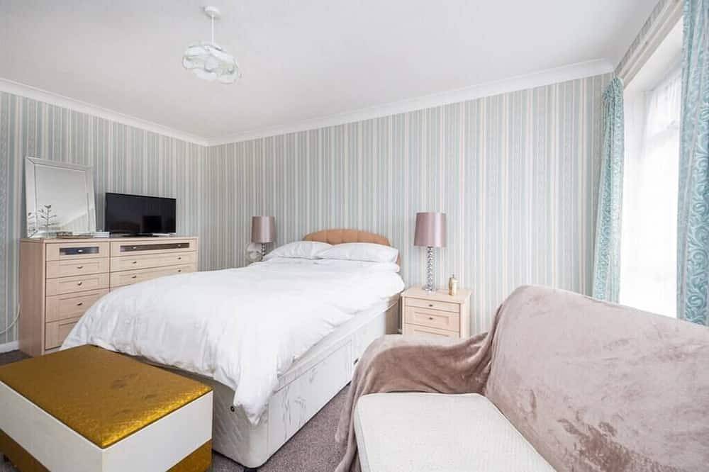 Amazing Beachside 2Bd Family Home with Garden in Botany Bay, Kent