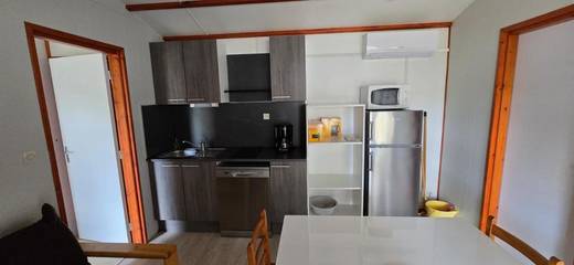 Gîte pour 6 personnes, avec piscine ainsi que sauna et jardin à Rivières