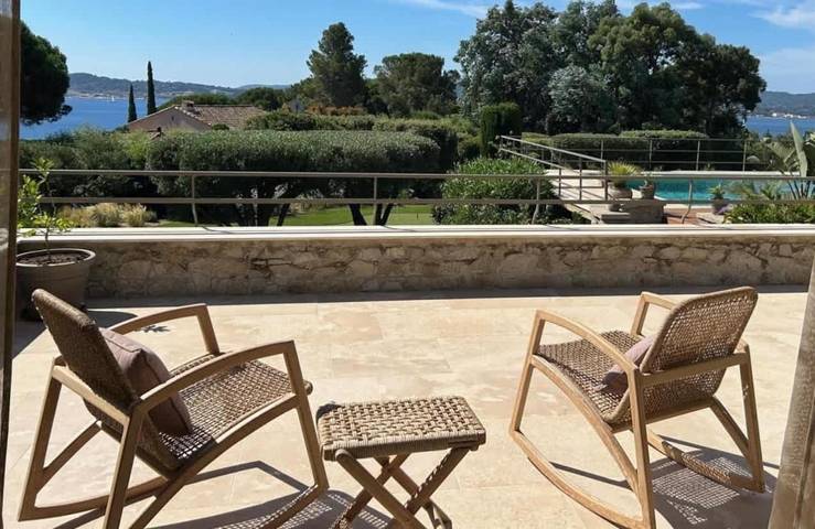 Location de vacances pour 7 personnes, avec piscine et terrasse dans Golf De Beauvallon - 3