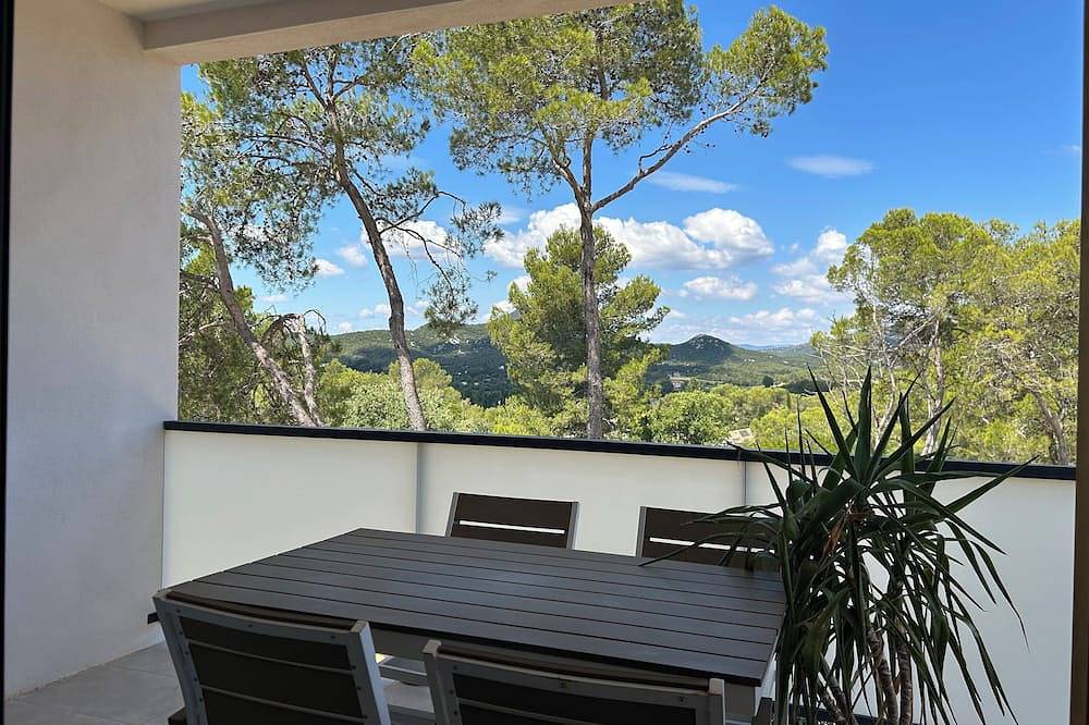 Apartamento entero, Studio open view, terrace, parking, quiet, new apartment ideal for 2 people in Saint-Mathieu-de-Tréviers, Region de Montpellier