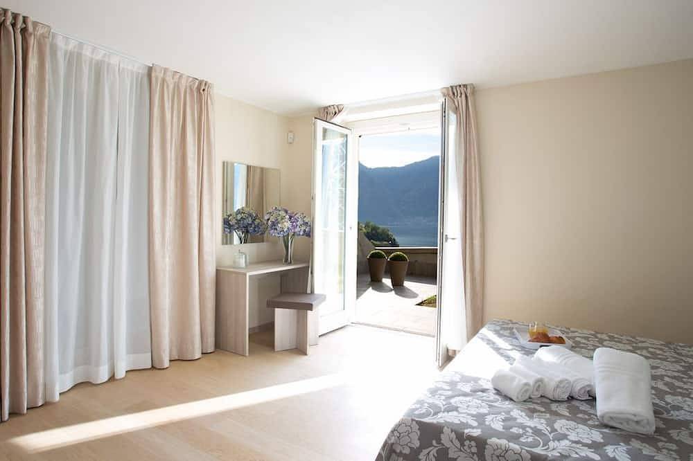 Ganze Wohnung, Apartment 1 Residence Sala Comacina with pool & spa by Italian Apartments. in Sala Comacina, Sala Comacina und Umgebung