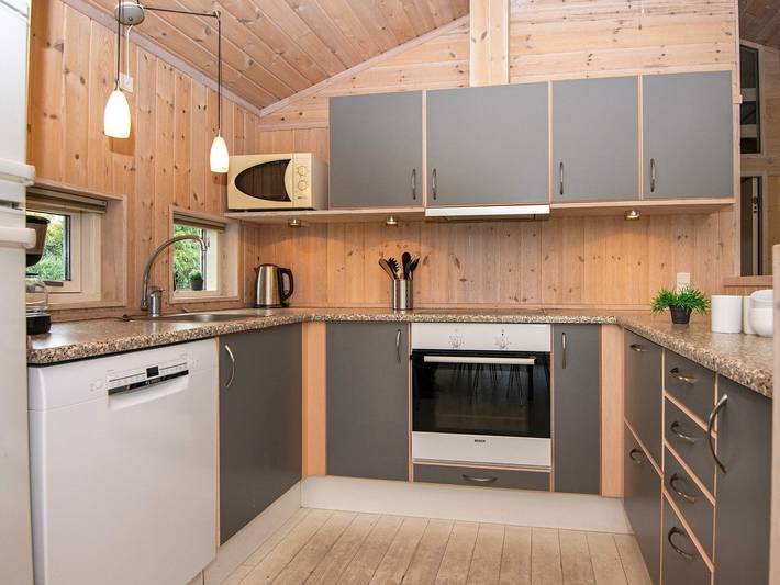 Ferienhaus für 8 Personen, mit Whirlpool und Terrasse sowie Garten und Sauna in Pøt Strandby - 3
