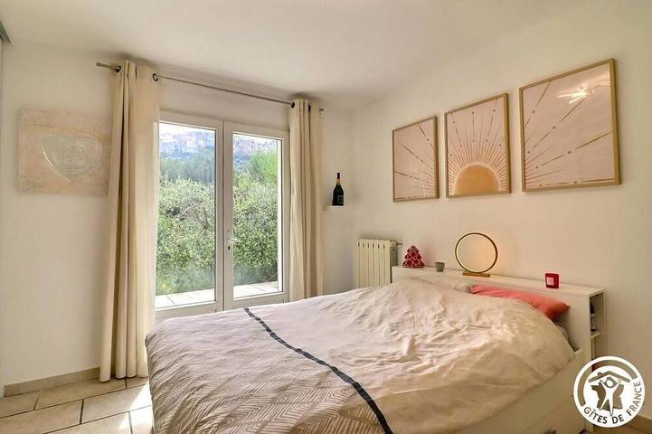 Location de vacances pour 7 personnes, avec jardin à Cadolive - 3