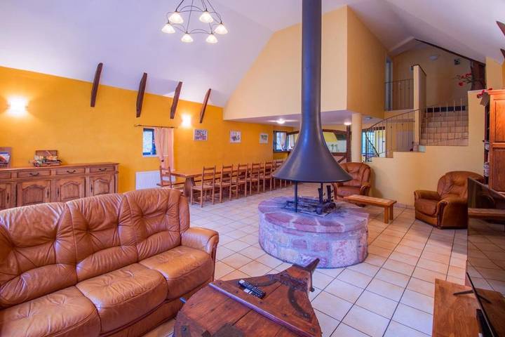 Location de vacances pour 25 personnes, avec jardin à Saint-Côme-d'Olt - 2