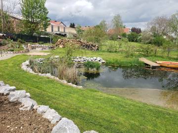 Gîte pour 4 personnes, avec jardin et piscine à Ravensbourg