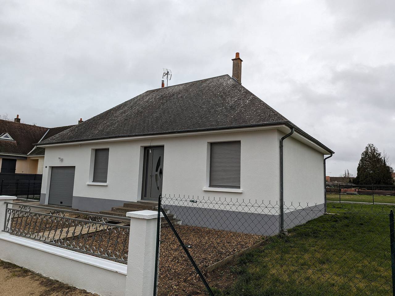 Maison rénovée avec jardin et parking, proche Orléans, animaux acceptés in Épieds-en-Beauce, Vallée de la Loire
