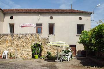 Location de vacances pour 6 personnes, avec jardin, animaux acceptés à Albas