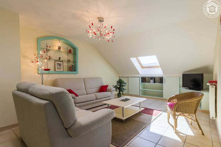 Gîte pour 6 personnes, avec jardin et terrasse à Drumettaz-Clarafond - 2