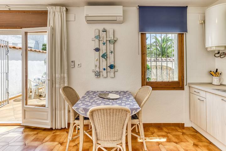 Ferienwohnung für 2 Personen, mit Garten in Empuriabrava - 4