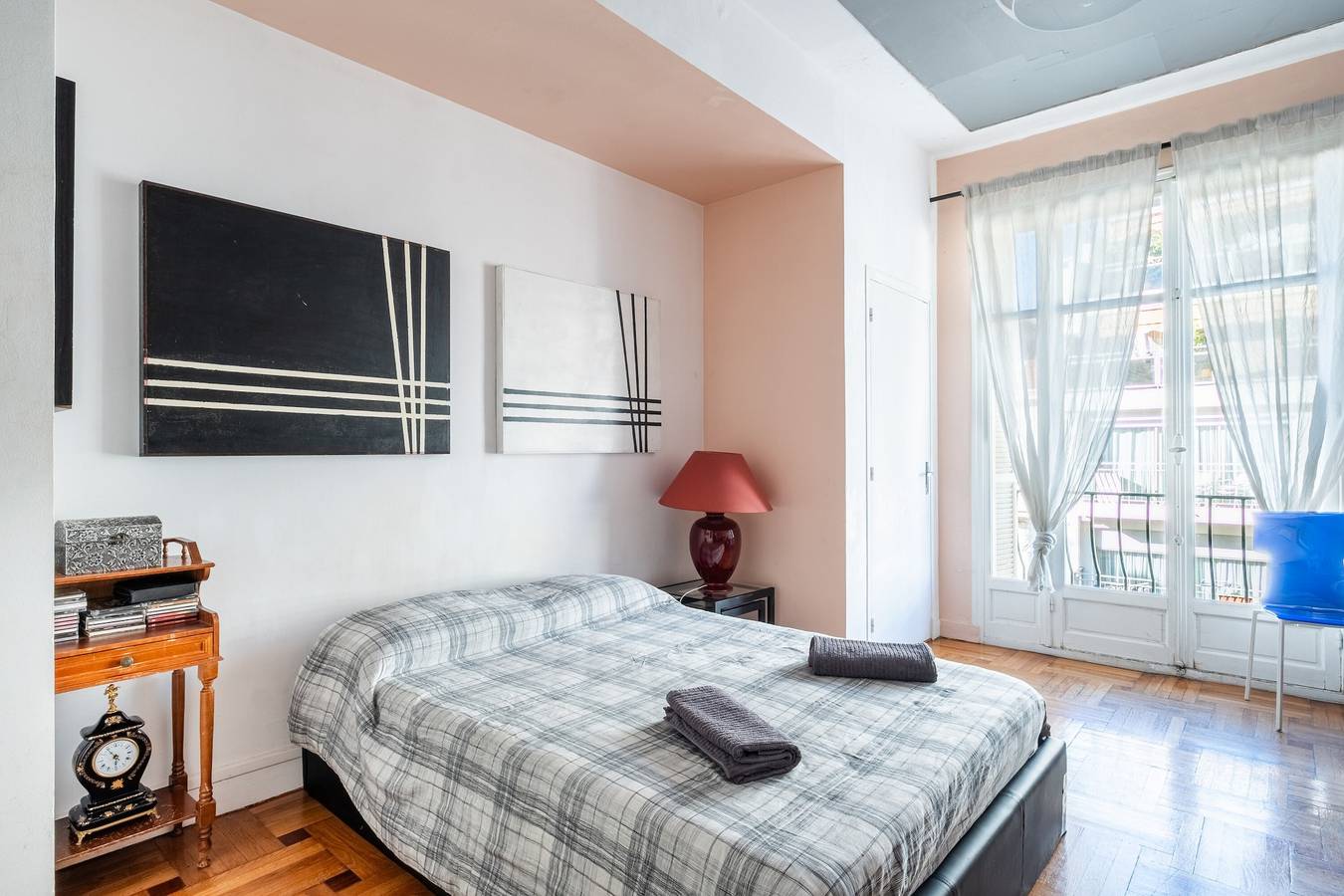 Studio entier, Studio « French Vintage » avec balcon et Wi-Fi in Nice, Région de Nice