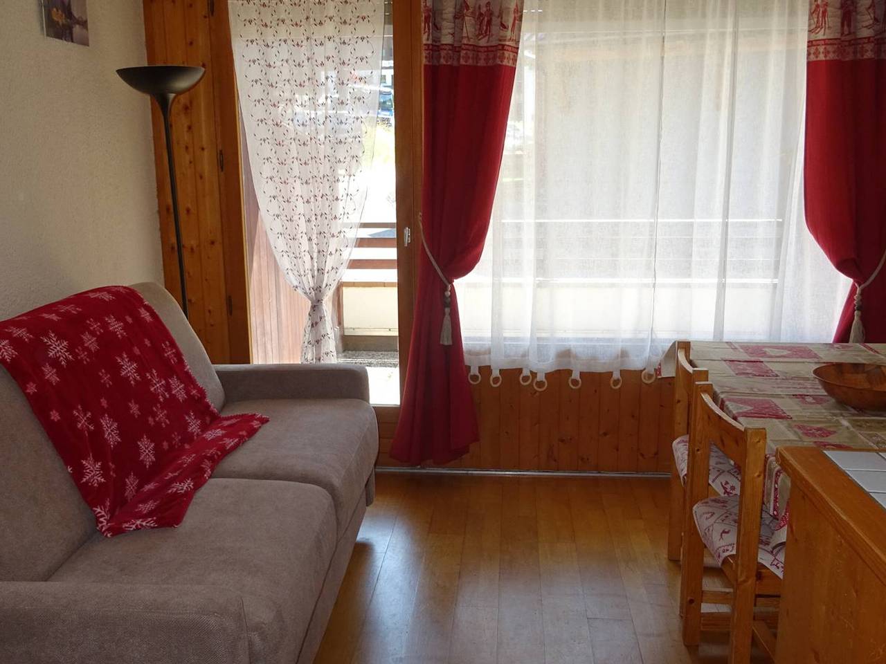 Ganze Wohnung, **Zwei-Zimmer-Wohnung, 5 Personen, Garage, zentrumsnah, 150 m zu den Pisten – Les Gets** in Les Gets, Les Portes du Soleil