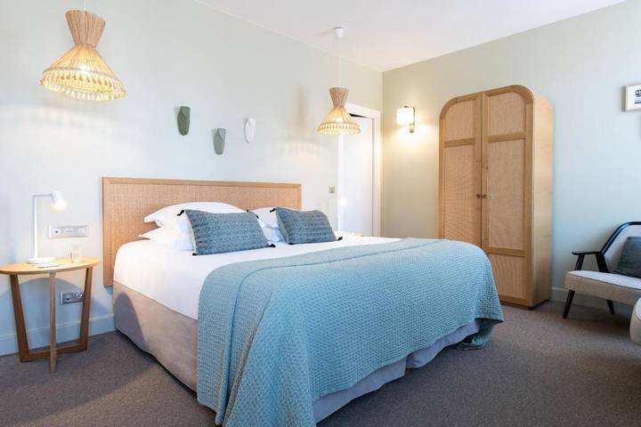 Hôtel pour 4 personnes, avec terrasse dans Gare D Aix En Provence Ville