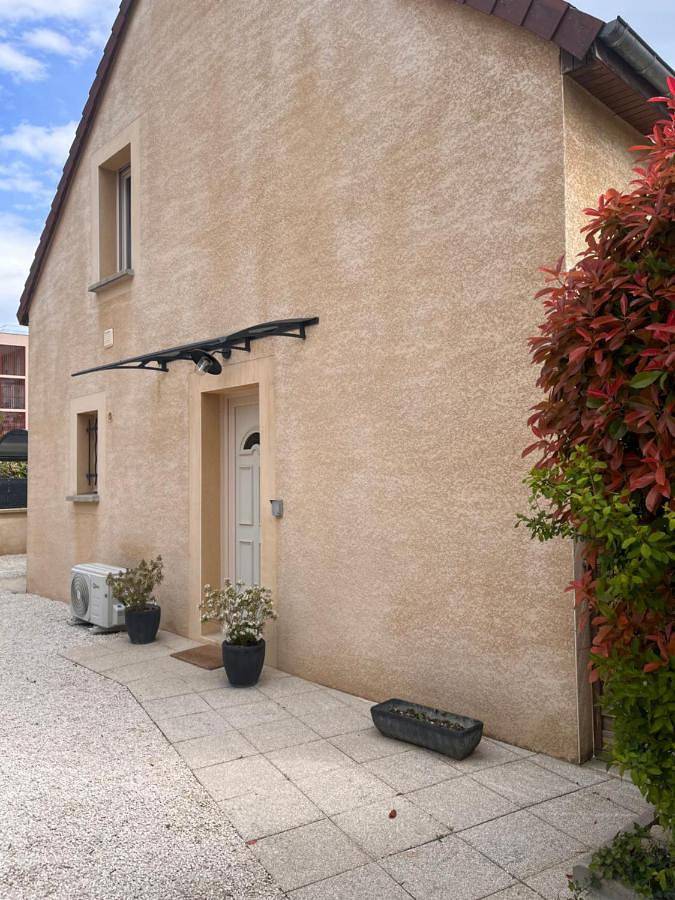 Location de vacances pour 4 personnes, avec terrasse, animaux acceptés à Montbard - 4
