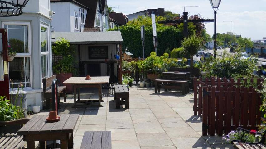 Hôtel pour 2 personnes, avec terrasse ainsi que vue et vue sur le lac dans Surbiton - 3