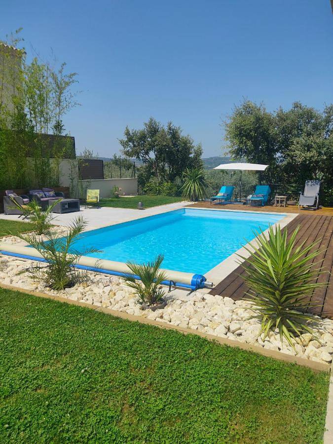 Chalet para 7 personas, con piscina y jardín además de vistas y terraza - 1