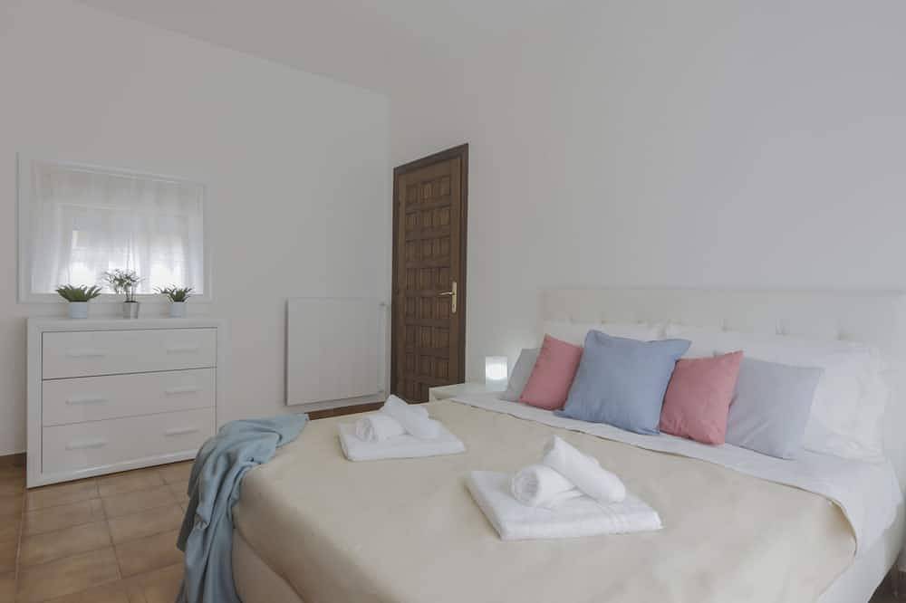 [Maison Tuscany] ★ ★ ★ ★ ★ 20 minutes from Forte dei Marmi | Netflix and Comfort in Carrara, Italienische Riviera