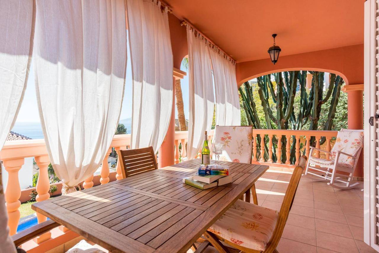 Test Anne Luxcia Villa Candado in Málaga (Este), Malaga