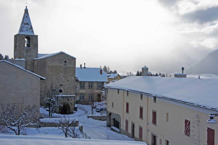 Gîte pour 6 personnes, avec terrasse, animaux acceptés à Font-Romeu-Odeillo-Via