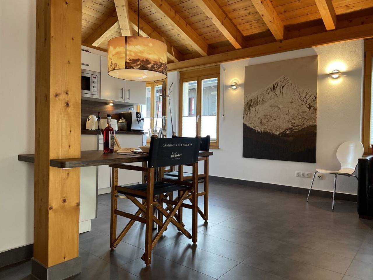 Ganzes Studio, Ferienwohnung Max 1" mit Bergblick, privater Terrasse und Wlan in Garmisch-Partenkirchen, Bayerische Alpen