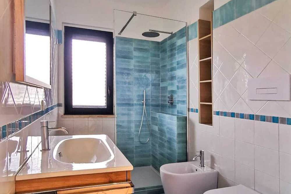 Ganze Wohnung, Two-bedroom apartment in Capo d'Orlando, near the sea (450m) in Capo d'Orlando, Messina Provinz