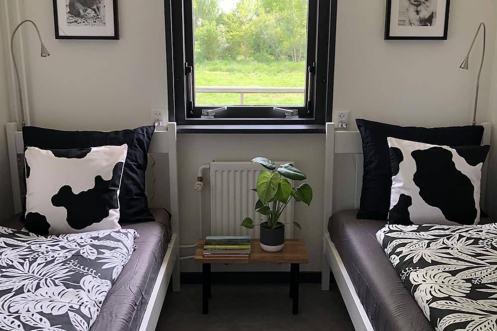 De Duif - Small country house, directly on the lake, in a nature reserve in Breukelen, Groene Hart
