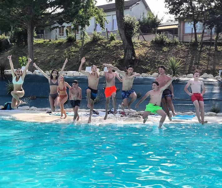 Mobil home pour 4 personnes, avec piscine et terrasse à Gondrin - 2