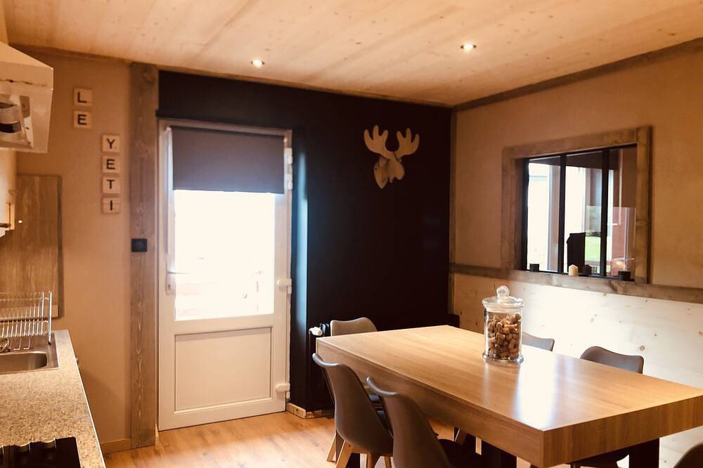 Appartement entier, Gîte \"la Biche\" of 85m2 renovated in 2021 in Xonrupt Longemer in Xonrupt-Longemer, Parc naturel régional des Ballons des Vosges