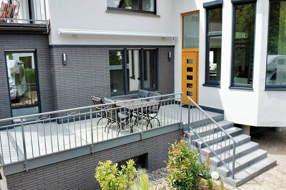 Ganze Wohnung, Ahrtraum in Bad Neuenahr mit Blick auf die Ahr, Ruhe, Natur, direkt am Park in Neuenahr, Bad Neuenahr