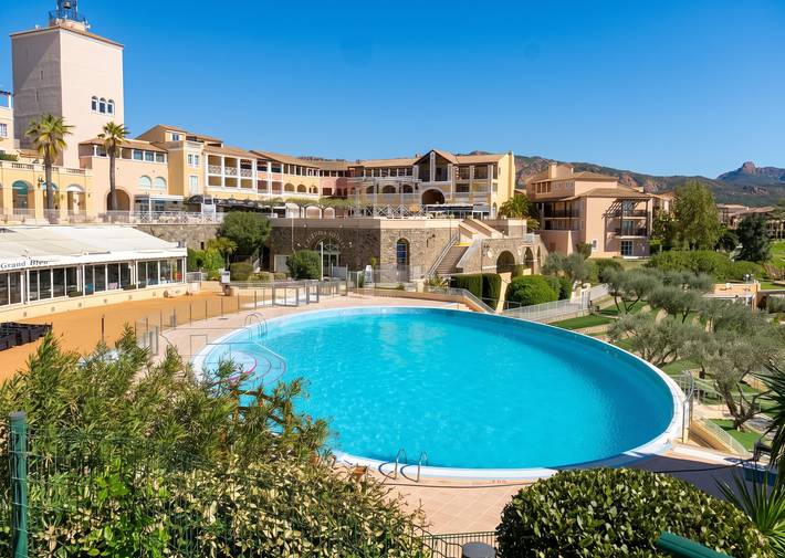 Location de vacances pour 6 personnes dans Cap Estérel