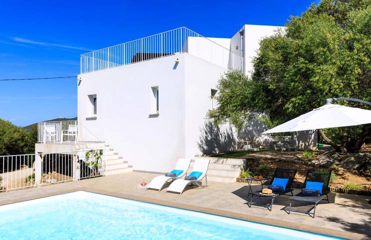 Villa pour 8 personnes, avec piscine et balcon à Corbara - 2