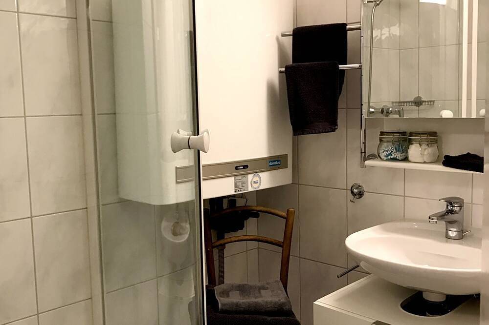 Ganze Wohnung, Mitten in der Altstadt von Bern, nur wenige Schritte von den wichtigsten Sehenswürdigkeiten der Stadt entfernt in Bern, Berner Oberland