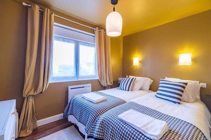 Location de vacances pour 8 personnes, avec jardin et balcon à Bégard - 4