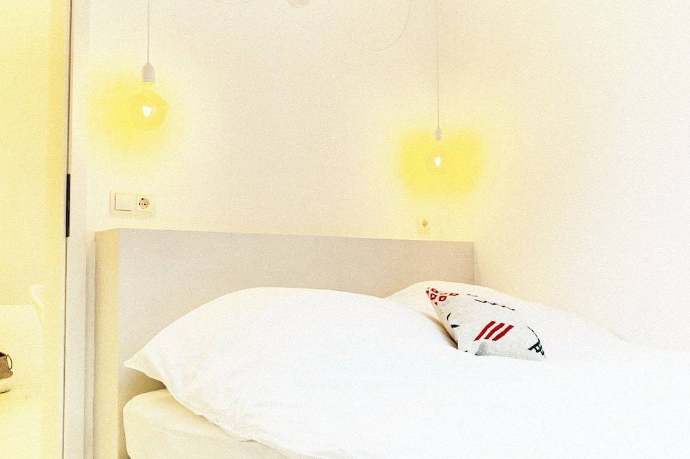 Ganze Wohnung, Studio-Loft Siebengebirge Westerwald: Wandern & Erholen nur 35 Minuten von Köln in Erpel, Mittelrhein