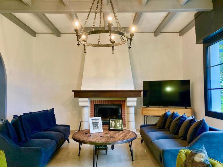 Location de vacances pour 10 personnes, avec Terrasse ainsi que Jardin et Vue à Aignan - 2